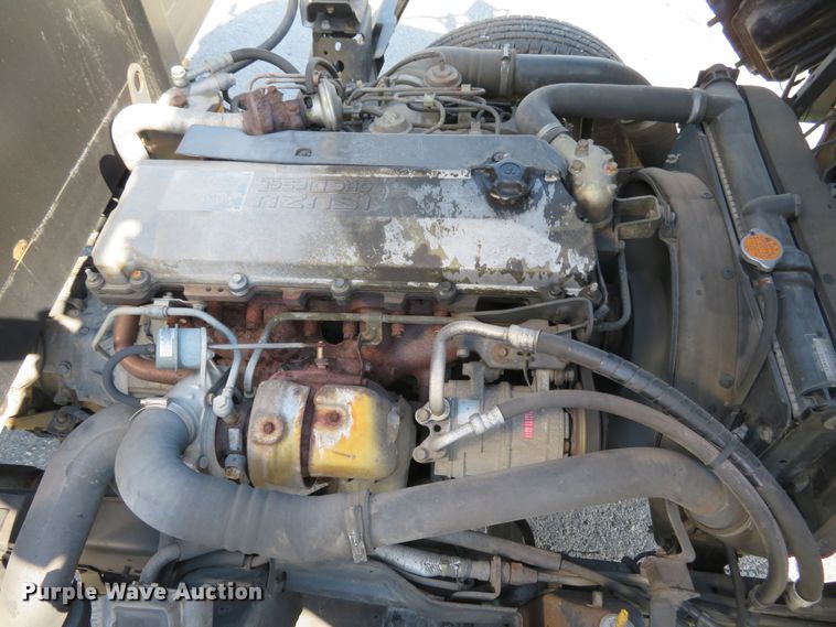 image for item DH1124 2003 Isuzu NPC7SC  flatbed truck