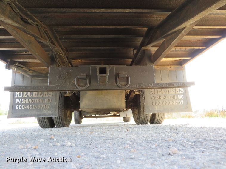 image for item DH1124 2003 Isuzu NPC7SC  flatbed truck