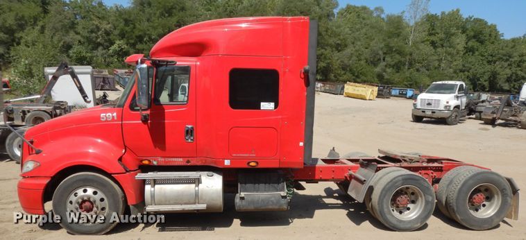 image for item DH6605 2012 International ProStar Plus 122  semi truck