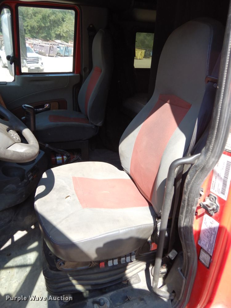 image for item DH6605 2012 International ProStar Plus 122  semi truck