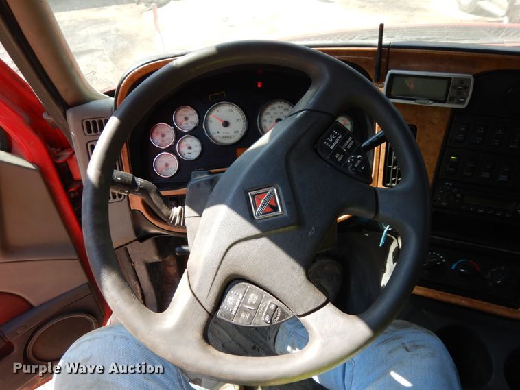 image for item DH6605 2012 International ProStar Plus 122  semi truck