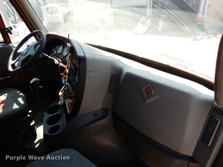 image for item DH6605 2012 International ProStar Plus 122  semi truck