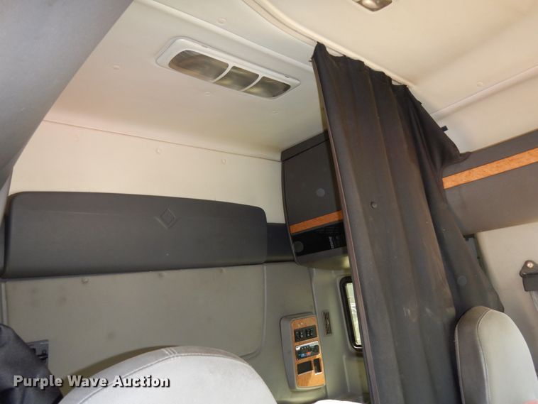 image for item DH6605 2012 International ProStar Plus 122  semi truck