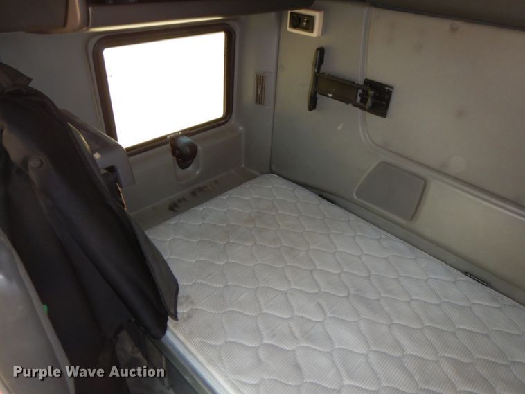 image for item DH6605 2012 International ProStar Plus 122  semi truck