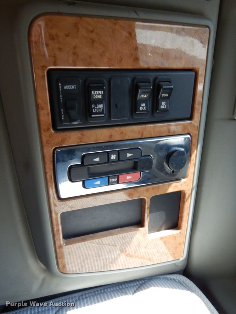 image for item DH6605 2012 International ProStar Plus 122  semi truck