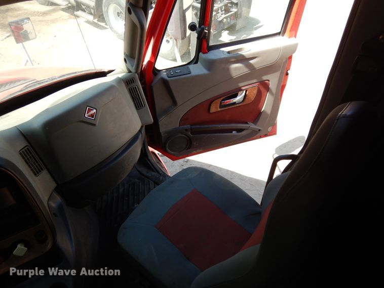 image for item DH6605 2012 International ProStar Plus 122  semi truck