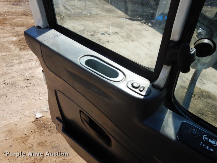 image for item DH6606 2011 International TranStar 8600  semi truck