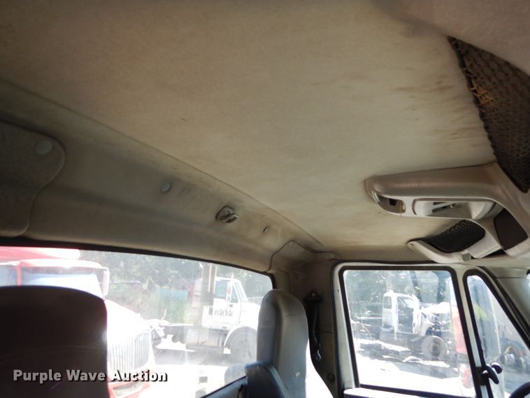 image for item DH6606 2011 International TranStar 8600  semi truck