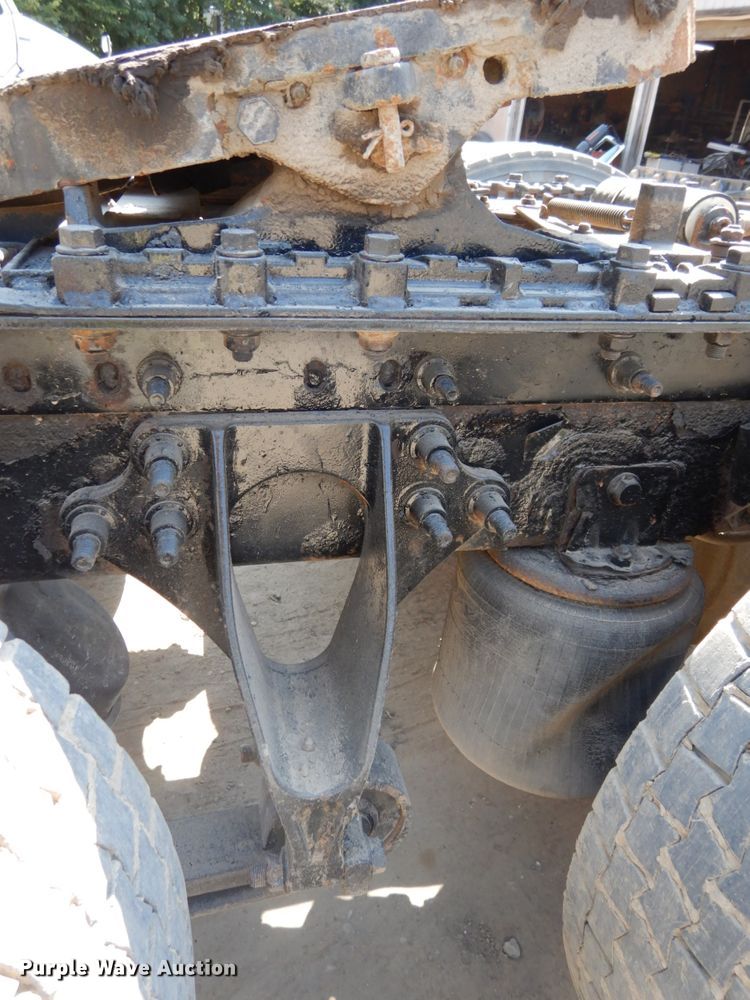 image for item DH6606 2011 International TranStar 8600  semi truck