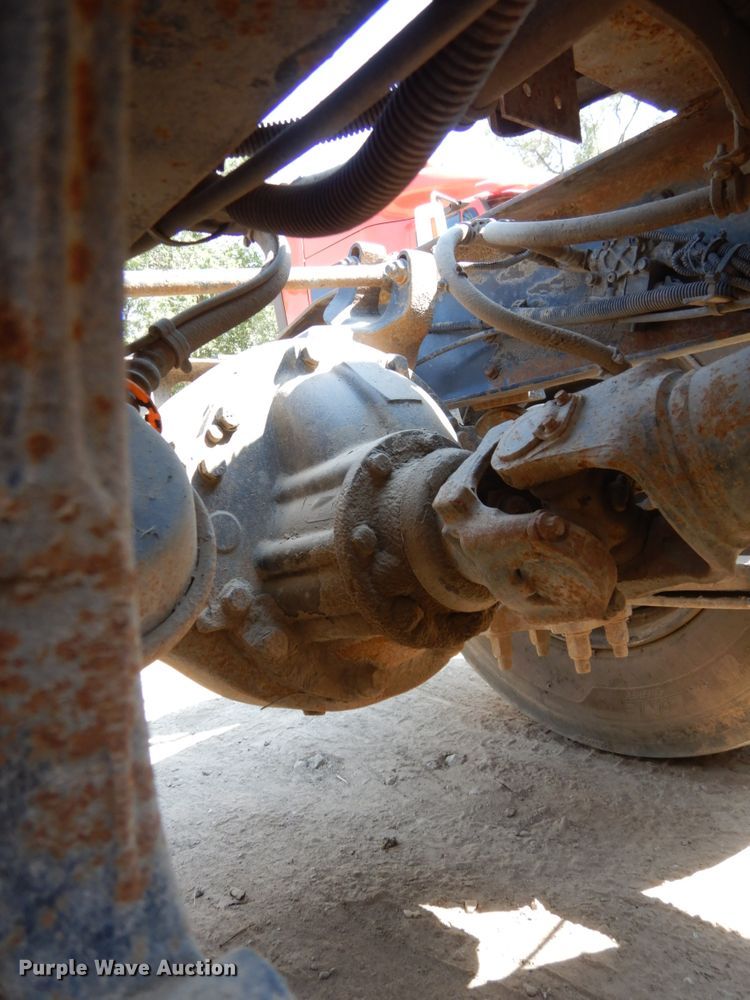 image for item DH6606 2011 International TranStar 8600  semi truck