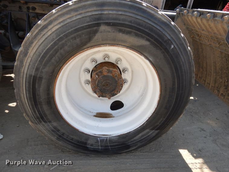 image for item DH6606 2011 International TranStar 8600  semi truck