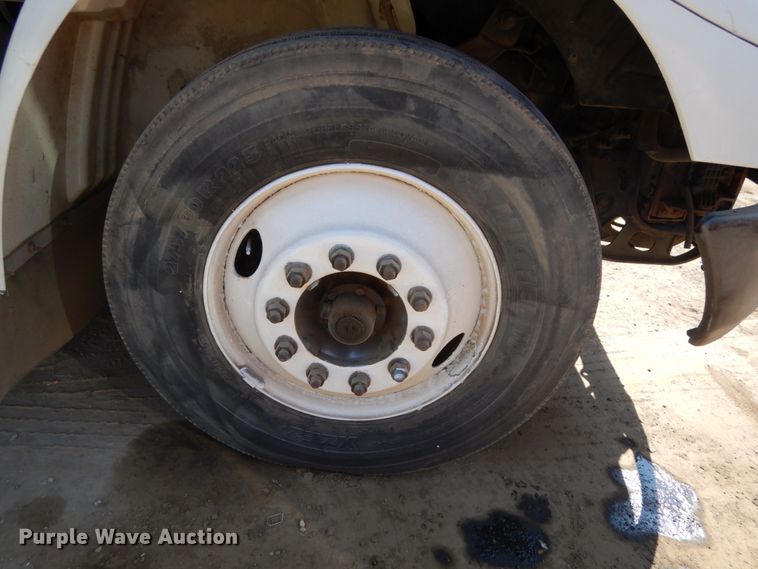 image for item DH6606 2011 International TranStar 8600  semi truck