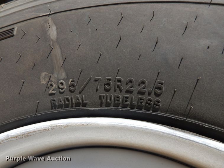 image for item DH6606 2011 International TranStar 8600  semi truck