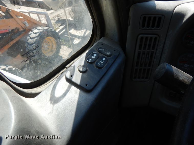 image for item DH6607 2012 International TranStar 8600  semi truck