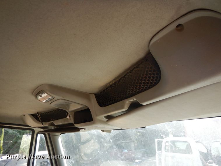 image for item DH6607 2012 International TranStar 8600  semi truck