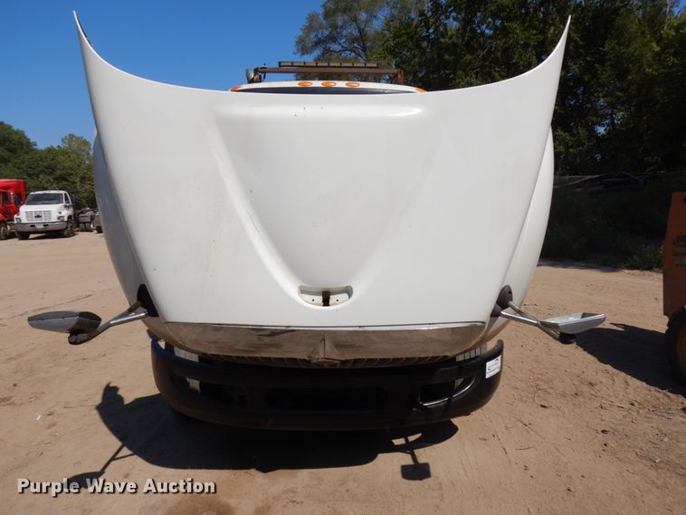 image for item DH6607 2012 International TranStar 8600  semi truck