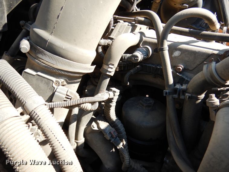 image for item DH6607 2012 International TranStar 8600  semi truck