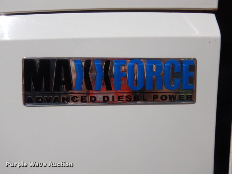 image for item DH6607 2012 International TranStar 8600  semi truck