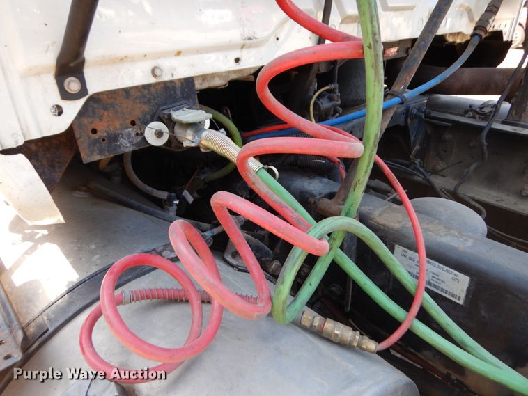 image for item DH6607 2012 International TranStar 8600  semi truck