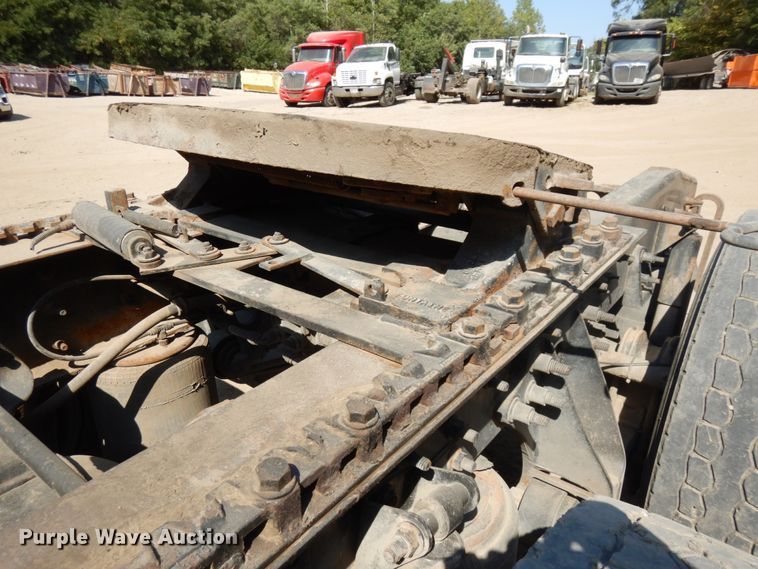 image for item DH6607 2012 International TranStar 8600  semi truck