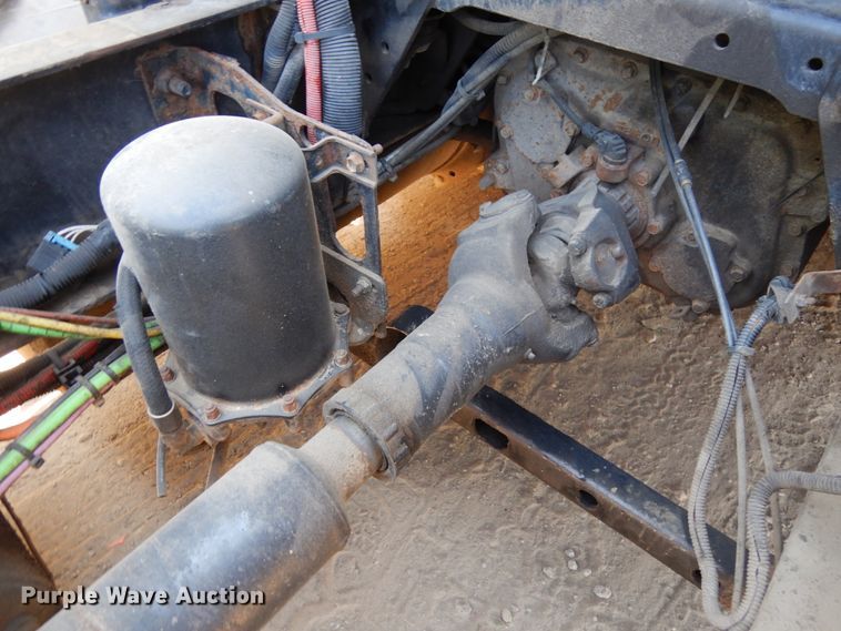 image for item DH6607 2012 International TranStar 8600  semi truck