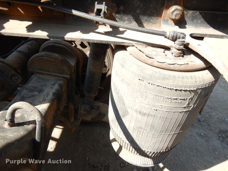 image for item DH6607 2012 International TranStar 8600  semi truck