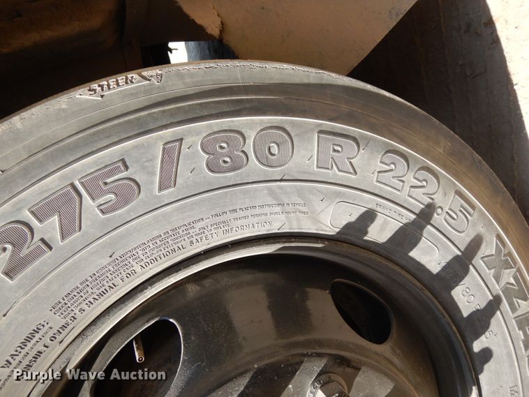 image for item DH6607 2012 International TranStar 8600  semi truck