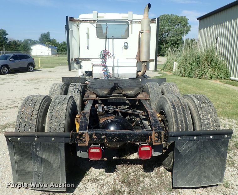 image for item DI4595 2006 International 9400i  semi truck