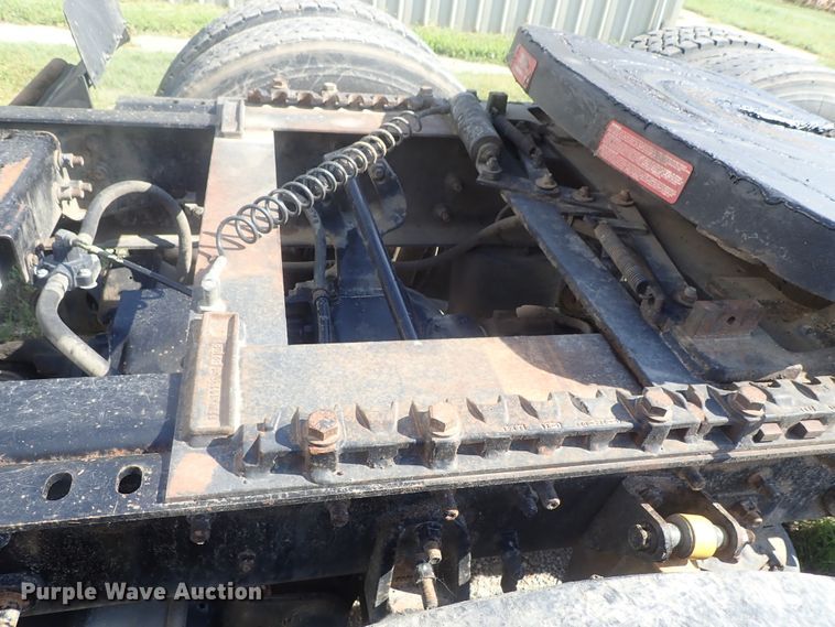 image for item DI4595 2006 International 9400i  semi truck