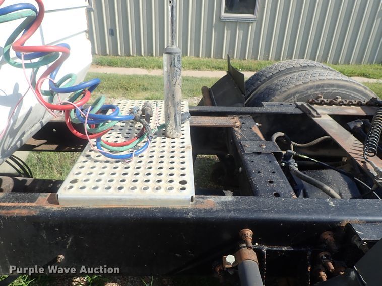 image for item DI4595 2006 International 9400i  semi truck