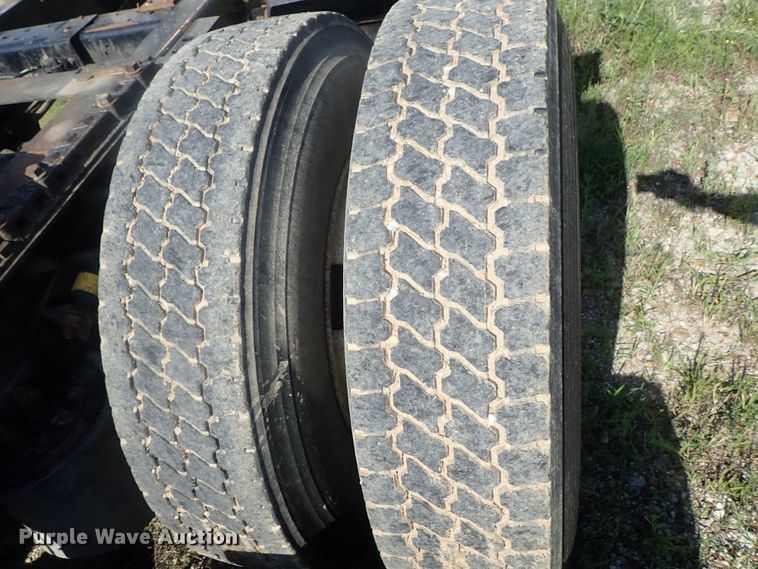 image for item DI4595 2006 International 9400i  semi truck