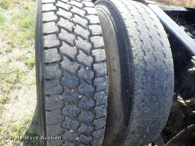 image for item DI4595 2006 International 9400i  semi truck