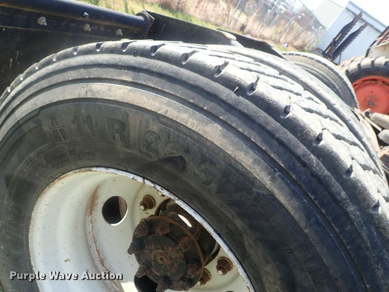 image for item DI4595 2006 International 9400i  semi truck