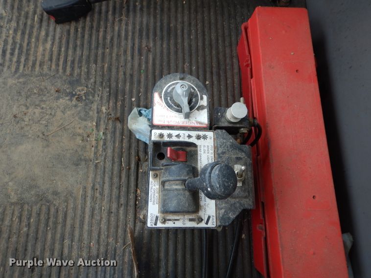 image for item DI5272 2007 Freightliner Columbia  semi truck