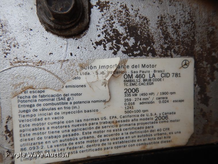 image for item DI5272 2007 Freightliner Columbia  semi truck