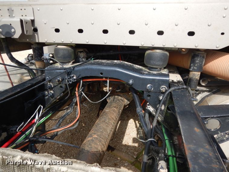 image for item DI5272 2007 Freightliner Columbia  semi truck