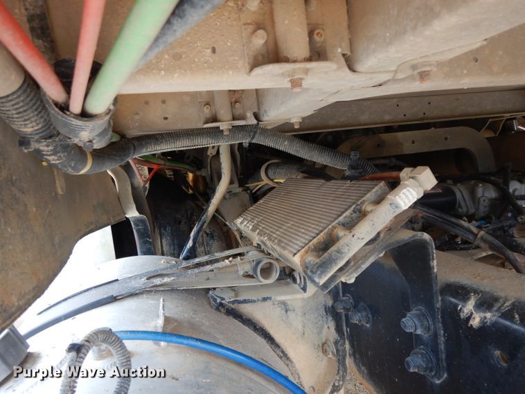 image for item DI5272 2007 Freightliner Columbia  semi truck