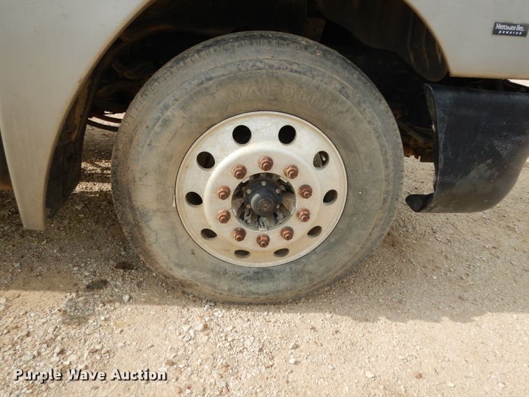 image for item DI5272 2007 Freightliner Columbia  semi truck