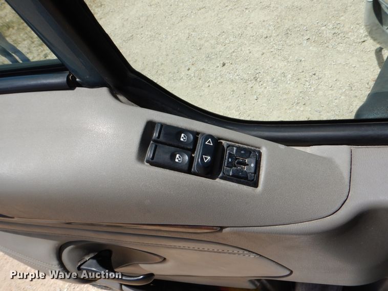 image for item DJ0750 2012 Kenworth T700  semi truck