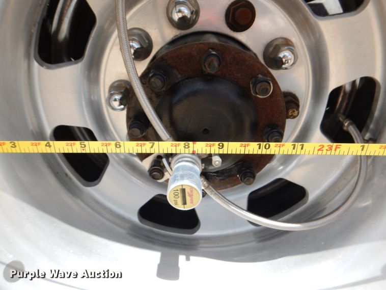 image for item DJ0750 2012 Kenworth T700  semi truck