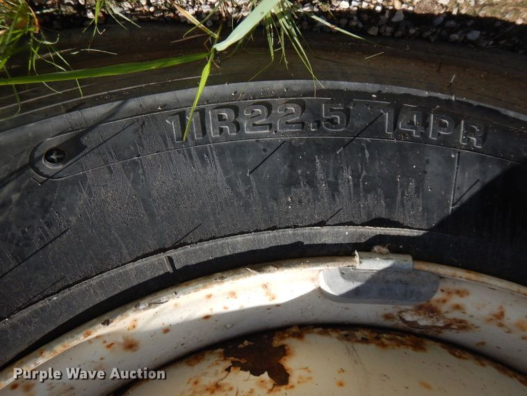 image for item FN9320 1986 Freightliner FLC  semi truck