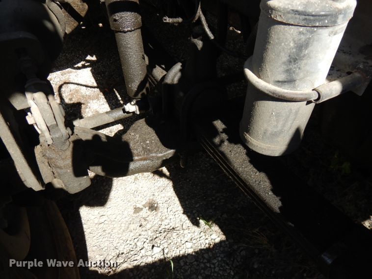 image for item FN9320 1986 Freightliner FLC  semi truck