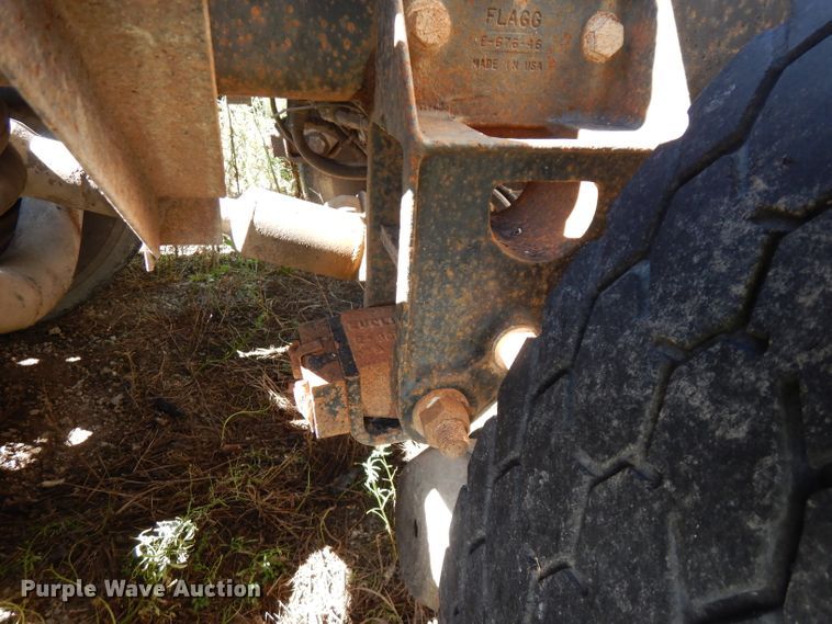 image for item FN9320 1986 Freightliner FLC  semi truck