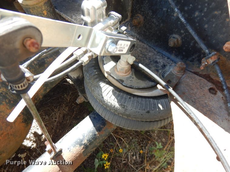 image for item FN9320 1986 Freightliner FLC  semi truck