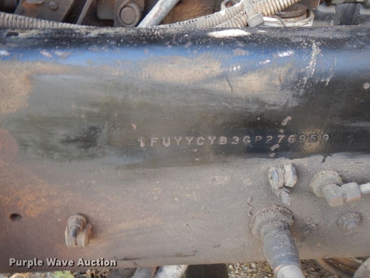 image for item FN9320 1986 Freightliner FLC  semi truck