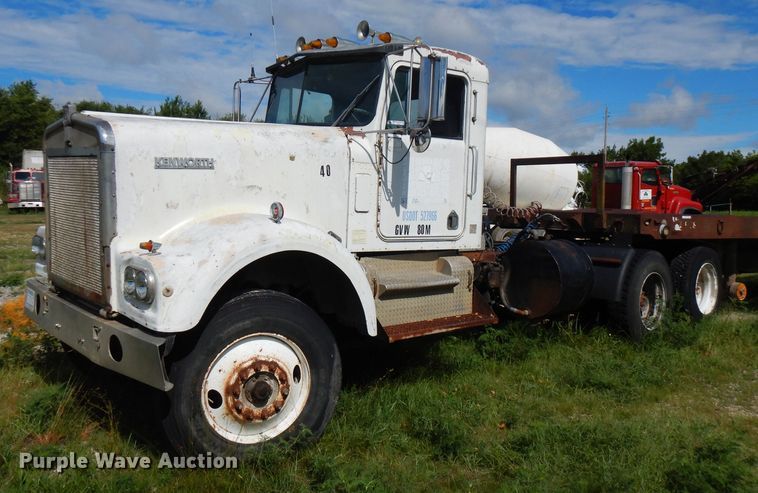 image for item FN9321 1980 Kenworth W900  semi truck