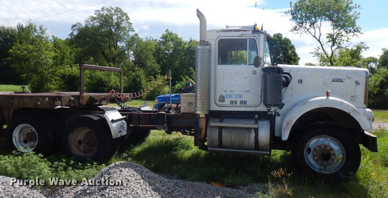 image for item FN9321 1980 Kenworth W900  semi truck