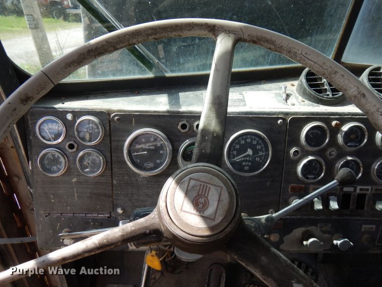 image for item FN9321 1980 Kenworth W900  semi truck