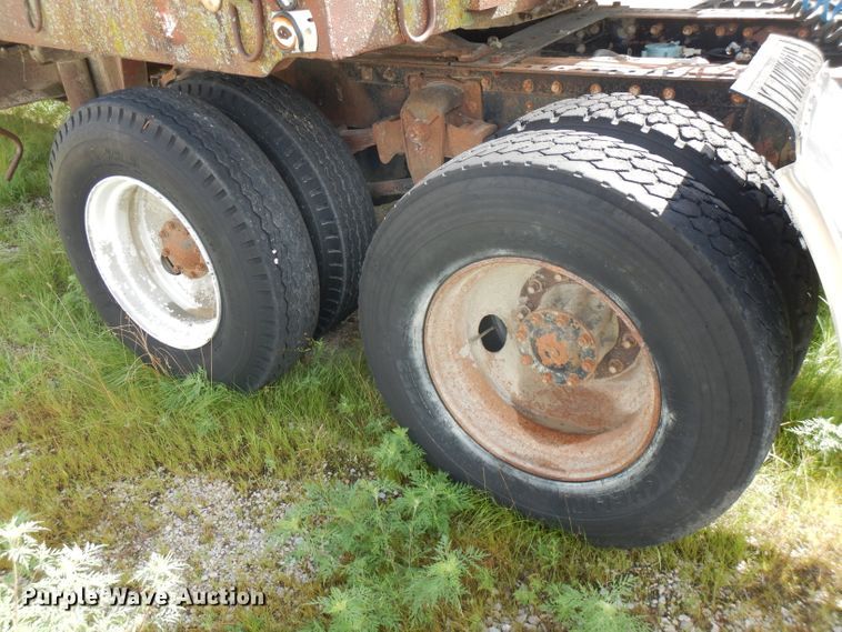 image for item FN9321 1980 Kenworth W900  semi truck