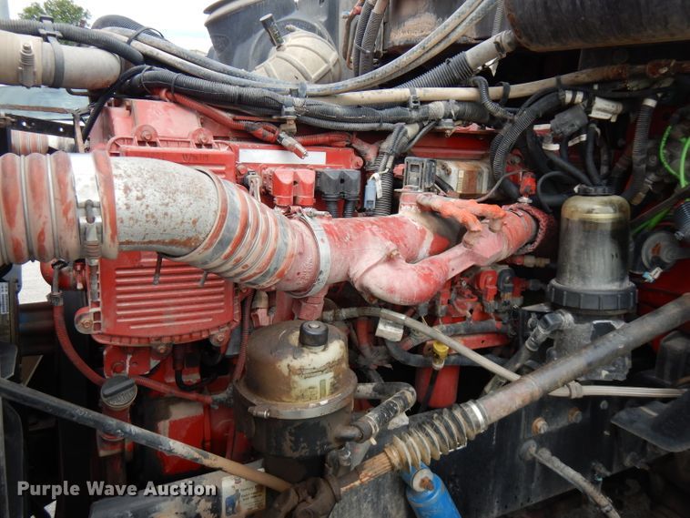 image for item FN9330 2009 Peterbilt 387  semi truck